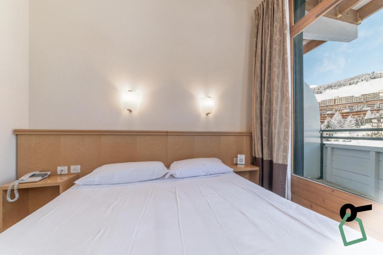 Hotiday Hotel Sestriere Colle Sestriere Exterior photo